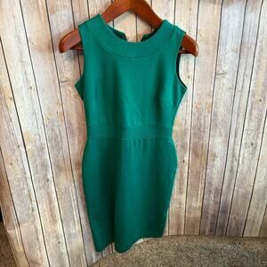 Banana Republic Women’s Size 4 Green Dress, with gold zipper back accent